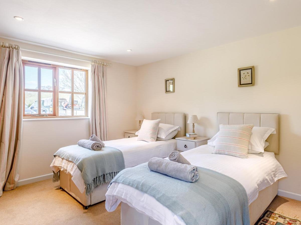 2 Bed In Dorchester 75243 Frampton  Exterior photo